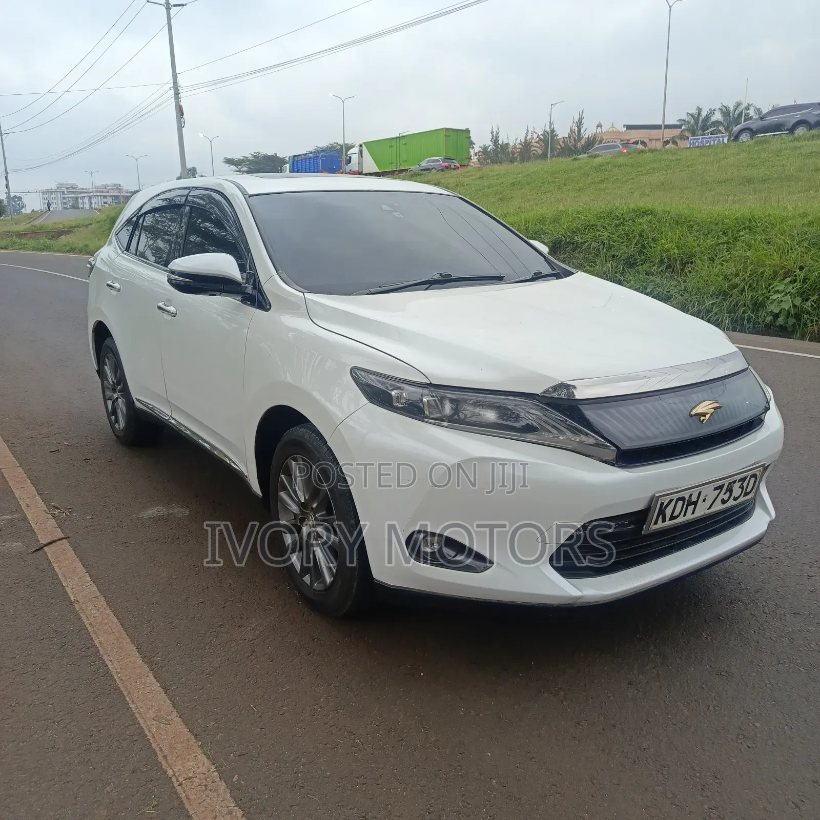 Toyota Harrier 2.0 2015 White