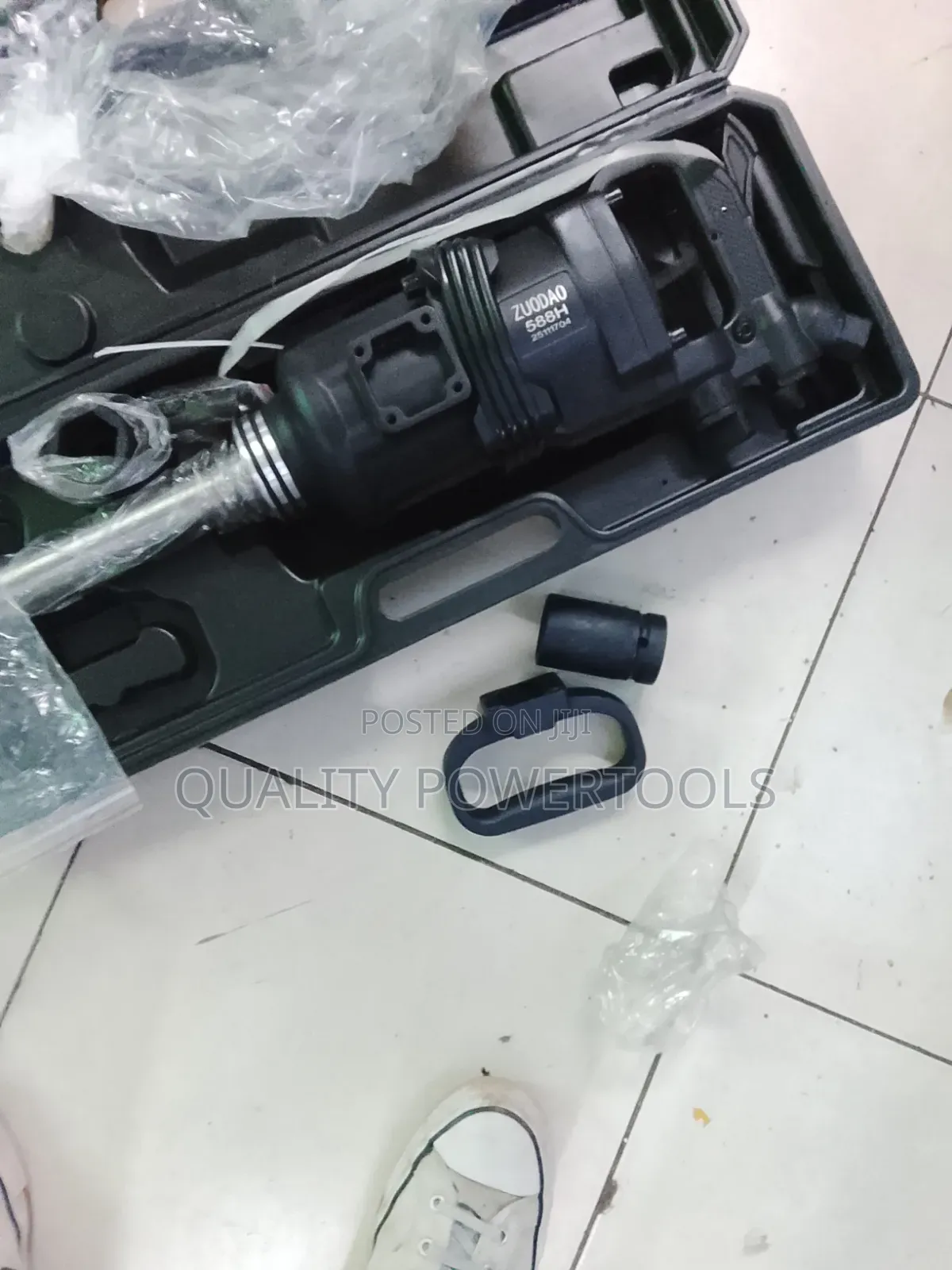 Commercial Pneumatic Wrench