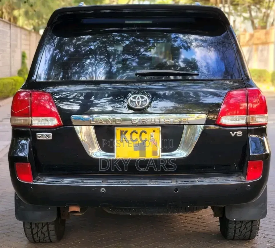 Toyota Land Cruiser 2008 Black