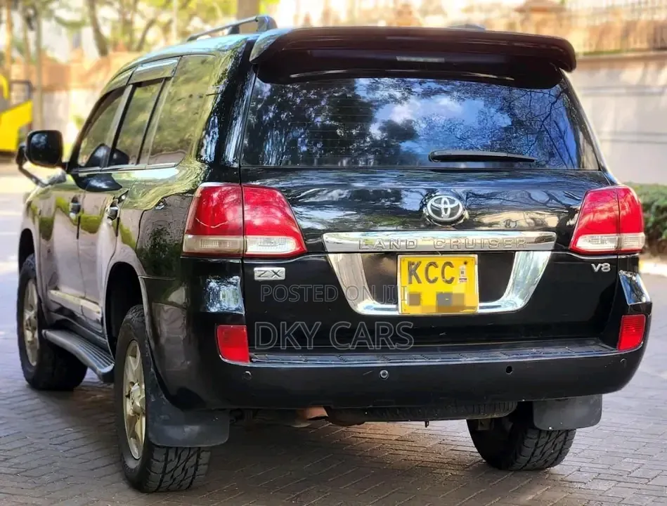 Toyota Land Cruiser 2008 Black