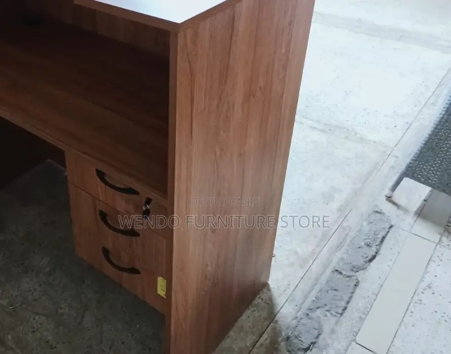 Reception Desk; 1.6 Meters Executive Front Office Reception Table