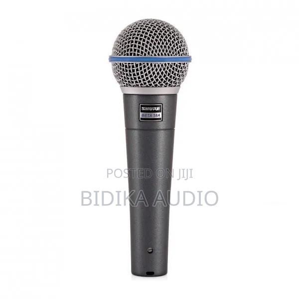 Shure Beta 58a Dynamic Vocal Microphone Bundle
