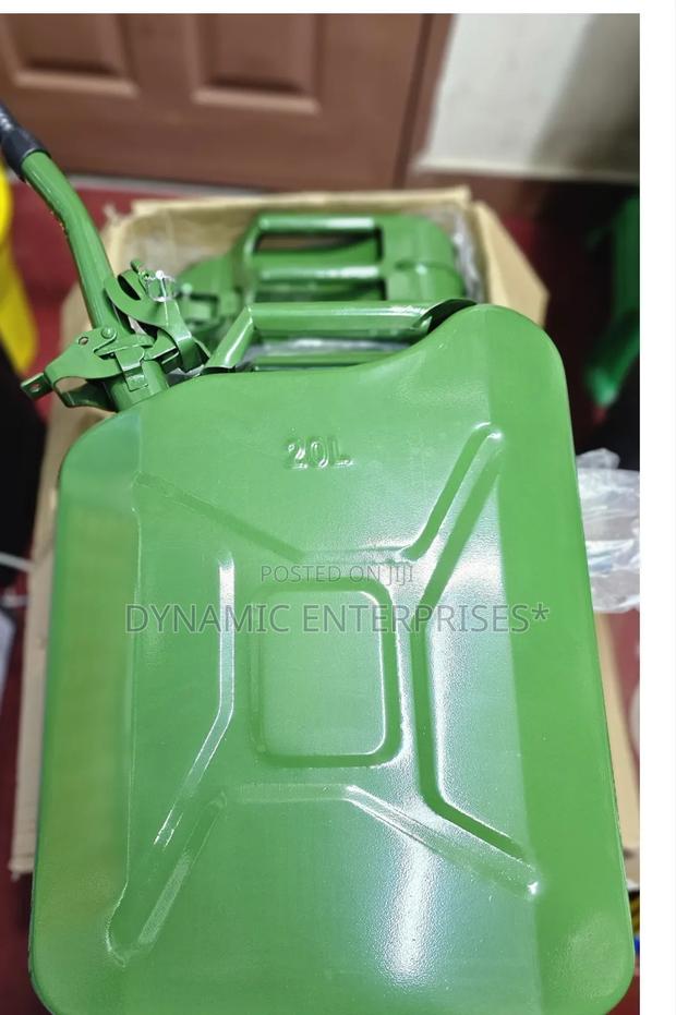 20ltrs Heavy Duty Metallic Fuel Jerrycan With Pouring Sprout