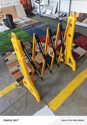 Plastic Expandable Barrier
