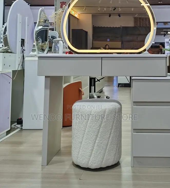 Dressers; White Bedroom Dressing Decor Vanity Set