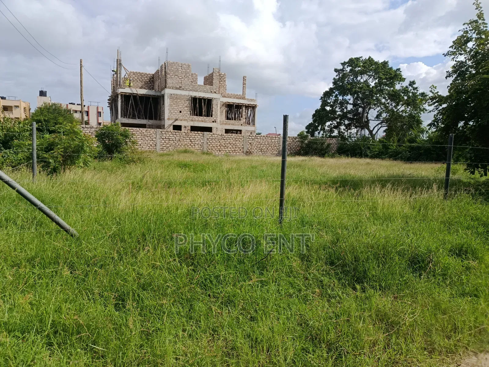 Quarter Plot for Sale