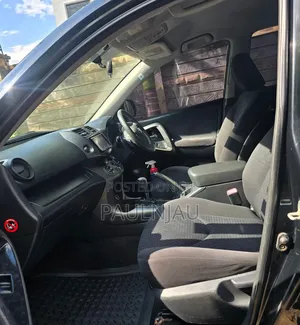 Toyota Vanguard 2012 Black