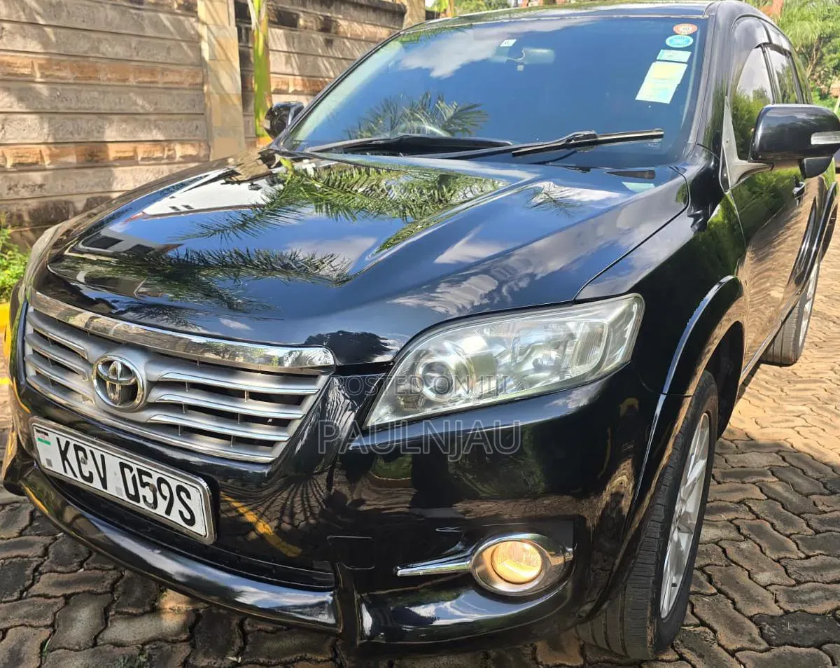Toyota Vanguard 2012 Black