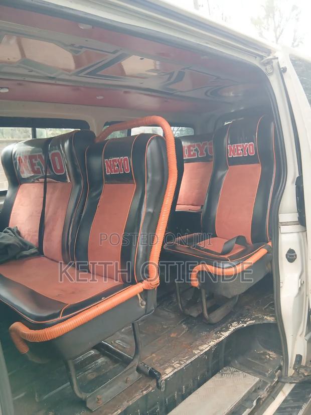 Toyota HiAce 2013 White - thumbnail 8