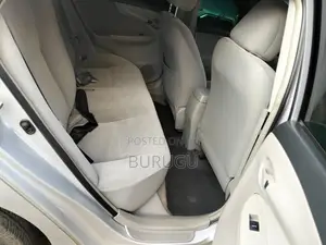 Toyota Axio 2011 Silver