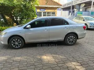 Toyota Axio 2011 Silver