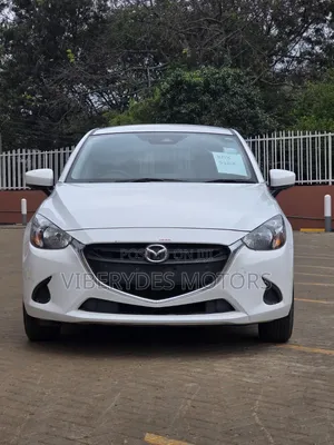 Mazda Demio 2018 White