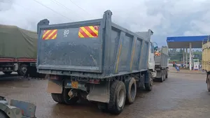 2015 Ashok Leyland