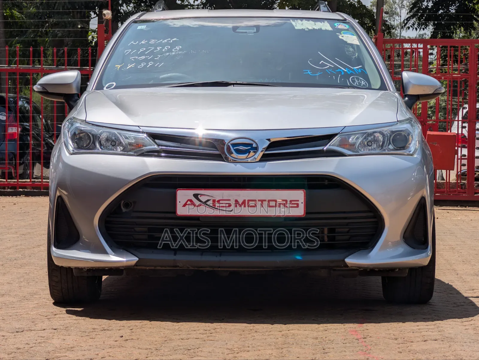 Toyota Corolla Fielder 1.5 Hybrid FWD 2018 Silver