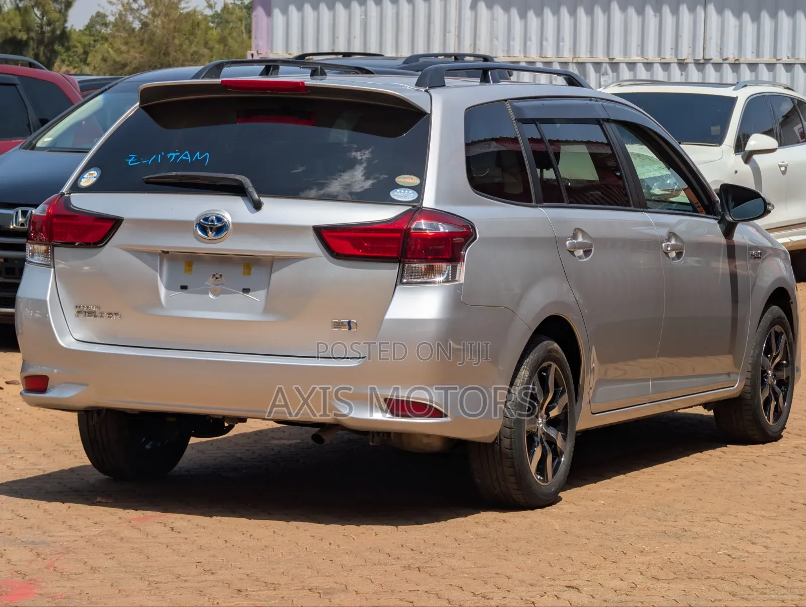 Toyota Corolla Fielder 1.5 Hybrid FWD 2018 Silver