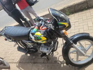 Bajaj Boxer 125 2025 Black