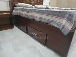 Hardwood Bed 5*6 With 2 Side Tables