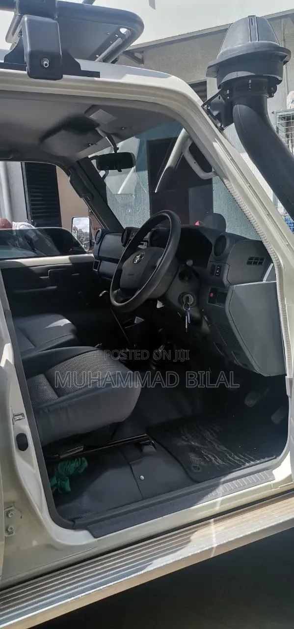 Toyota Land Cruiser 76 Series 2021 White