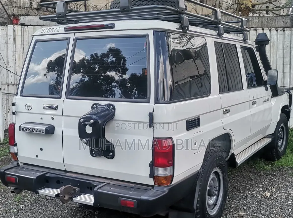Toyota Land Cruiser 76 Series 2021 White