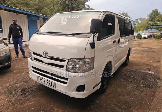 Toyota HiAce 2013 White - thumbnail 2