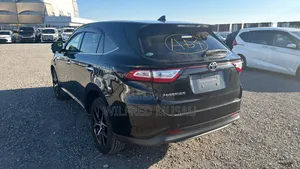 Toyota Harrier 2.0 2020 Black