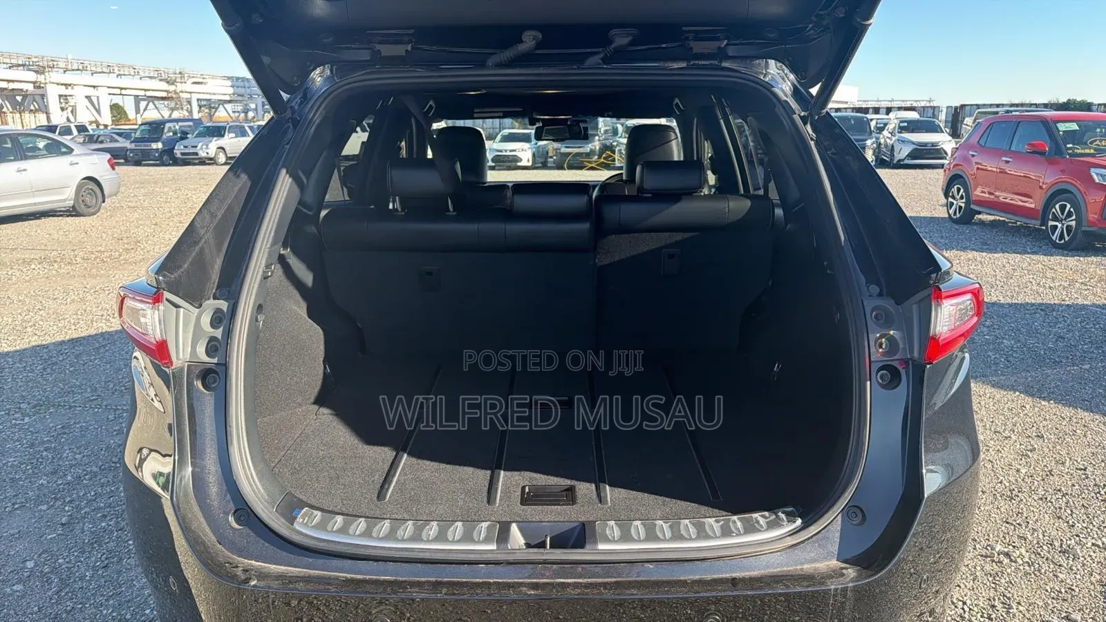 Toyota Harrier 2.0 2020 Black