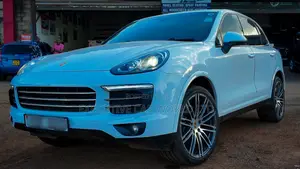 Porsche Cayenne Platinum Edition AWD 2018 White