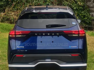 Nissan Note 1.2 Hybrid 2021 Blue
