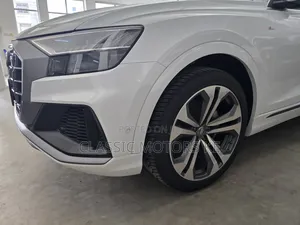 Audi Q8 55 Premium AWD quattro 2020