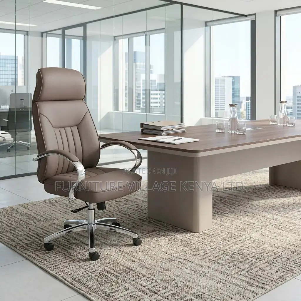 Upholstered Armrests Modern Office Boss Chair