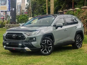 Toyota RAV4 Adventure 2021 Green