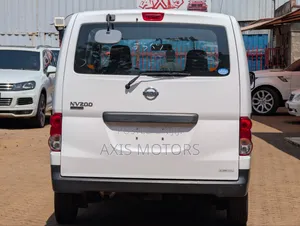Nissan NV200 S 2019 White
