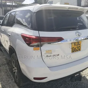 Toyota Fortuner 2016 White