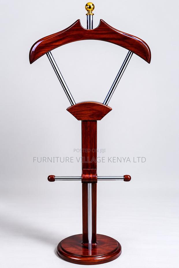 Executive Mahogany Corner Office Coat Hanger. - thumbnail 2