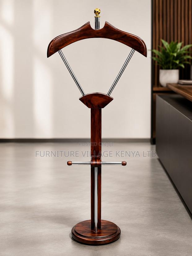 Executive Mahogany Corner Office Coat Hanger. - thumbnail 3