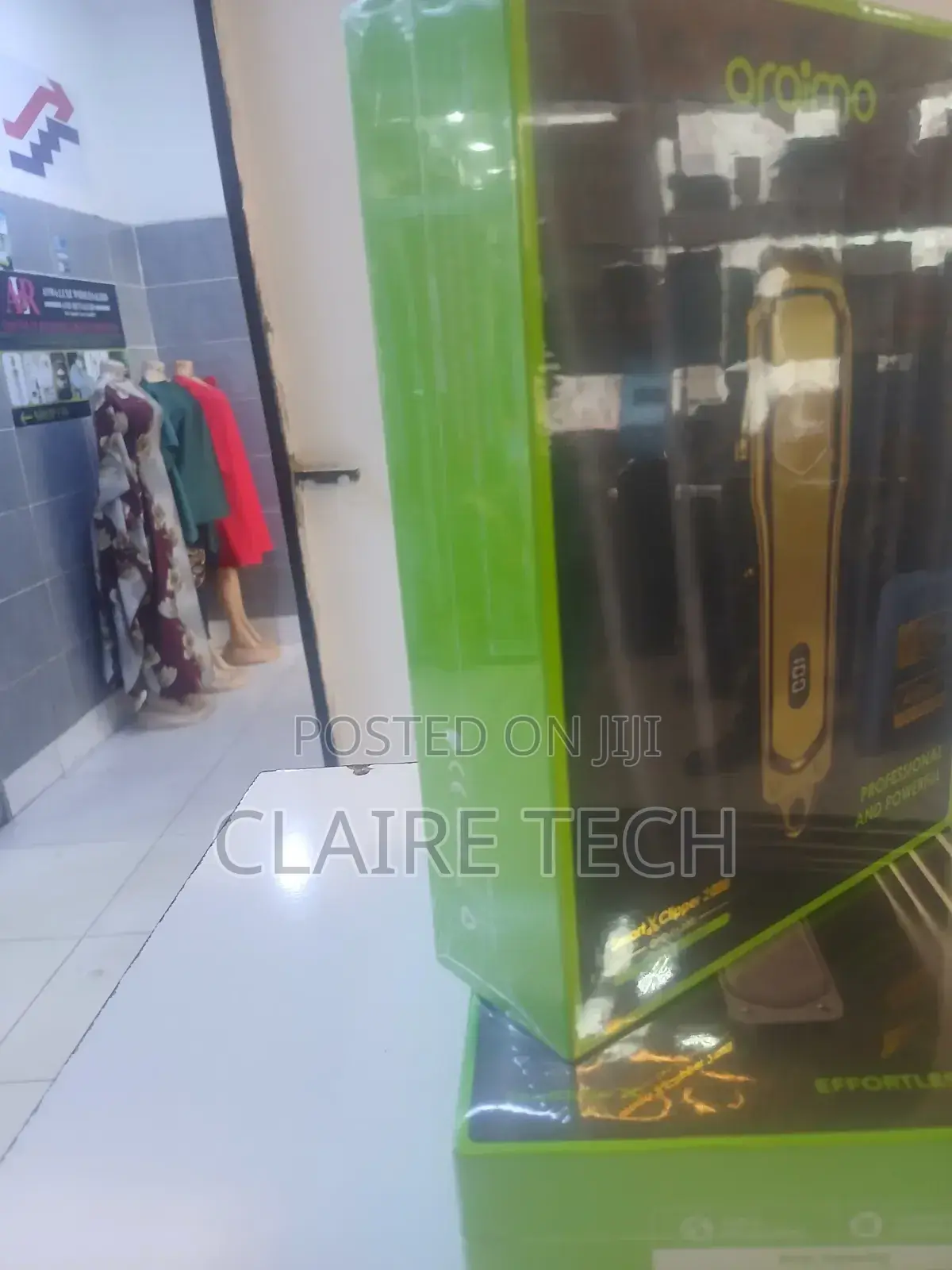 Oraimo Gold Smart Clipper 2 – Fast Charging Hair Cutting Machine