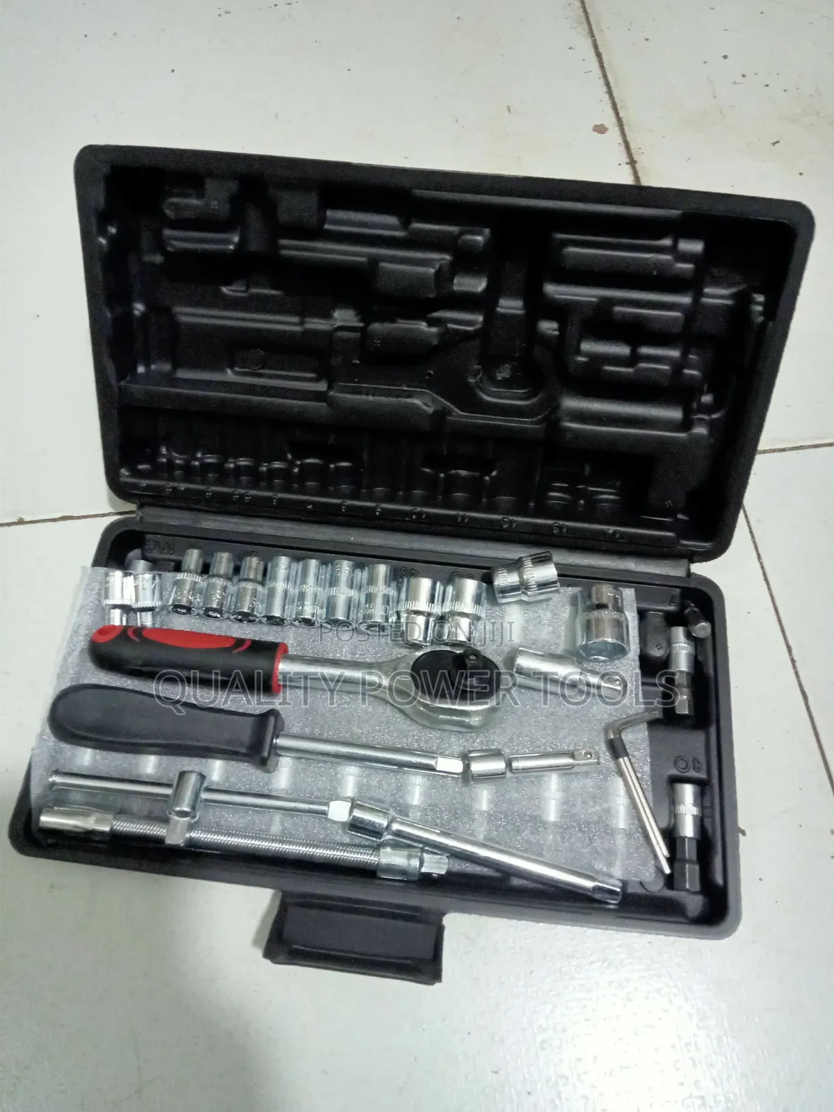 46-Piece Socket Wrench and Screwdriver Set