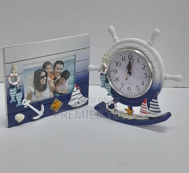 Wooden Photo Frame Swing Clock Ornament