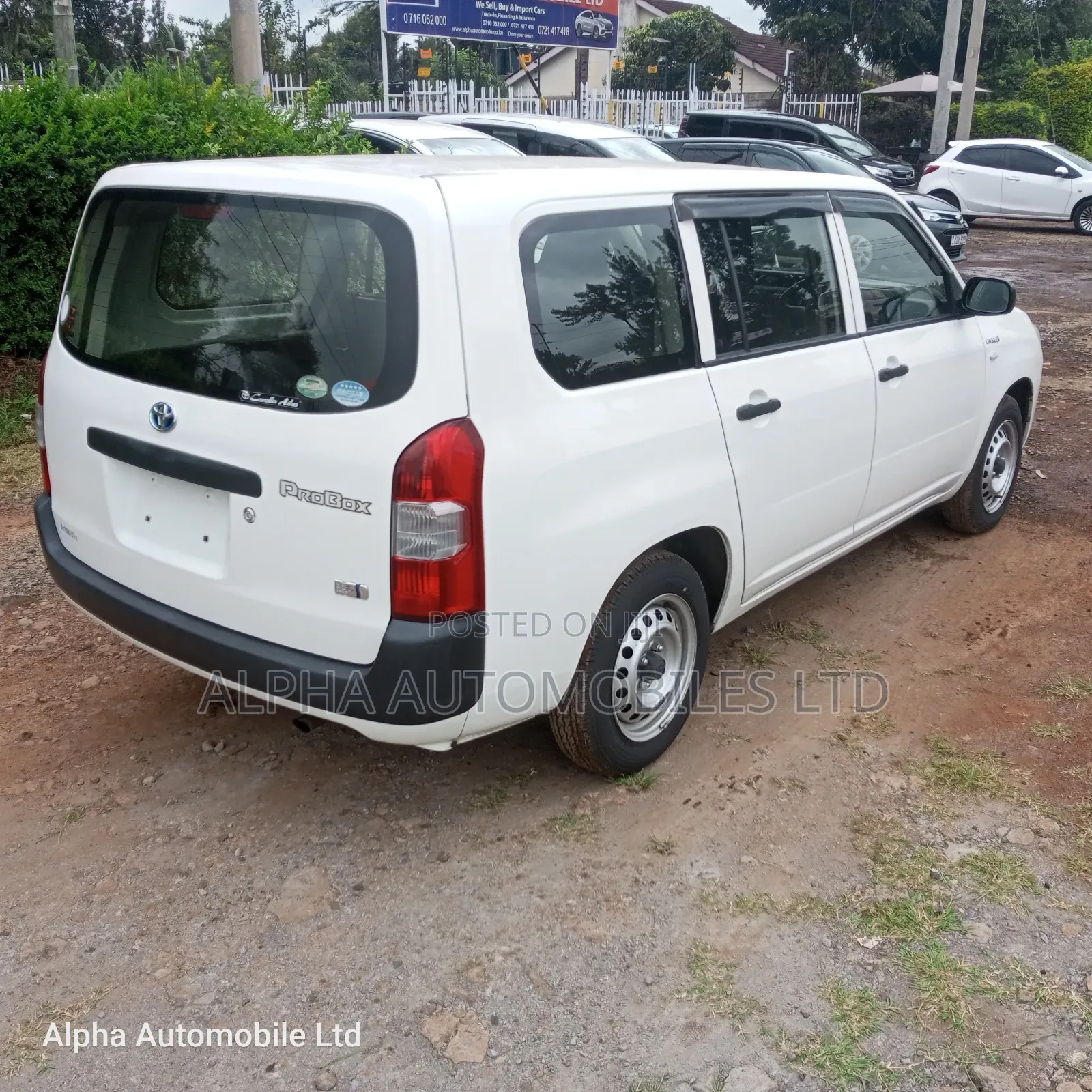 Toyota Probox 1.5 Hybrid DX Comfort 2019 White