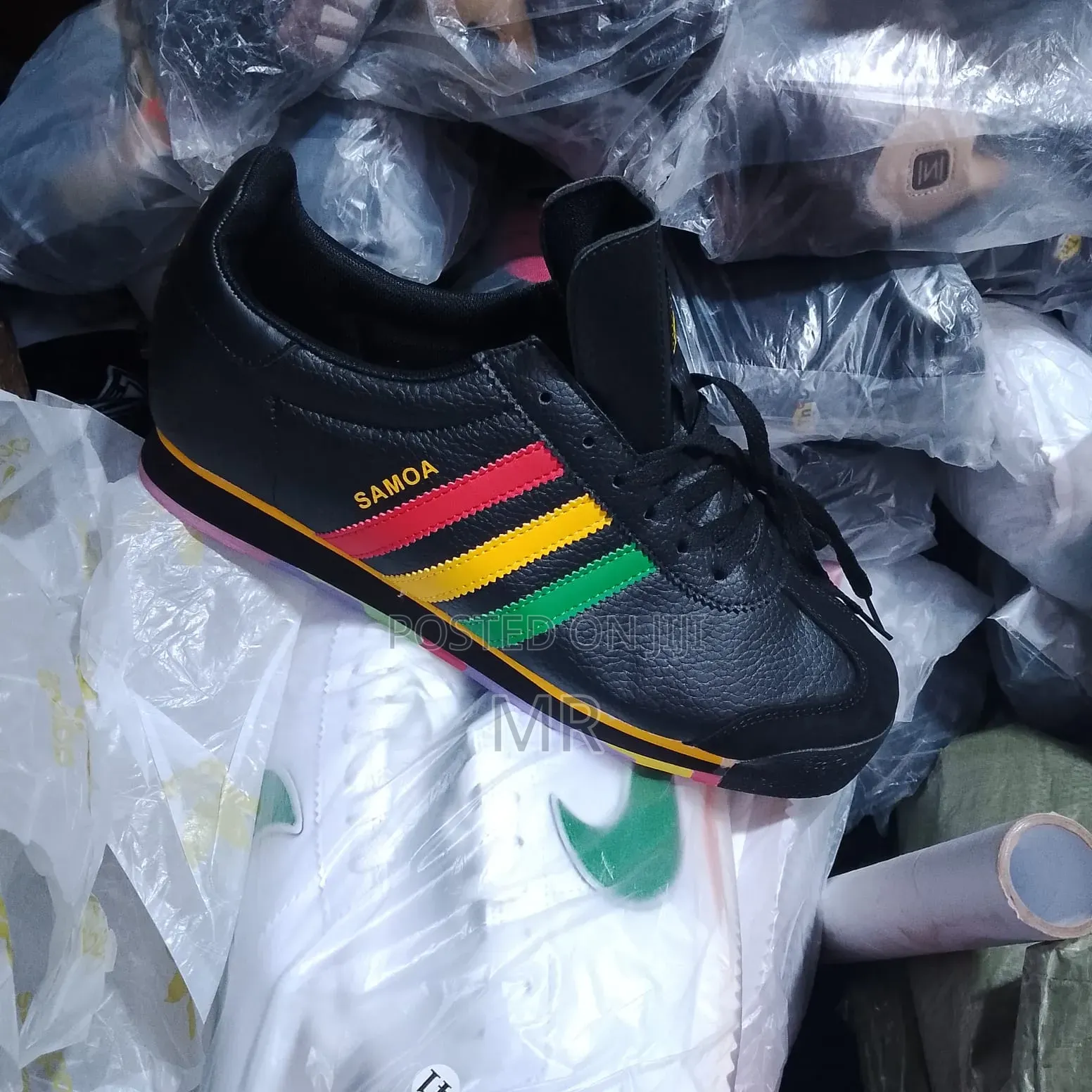 Samoa Sneakers