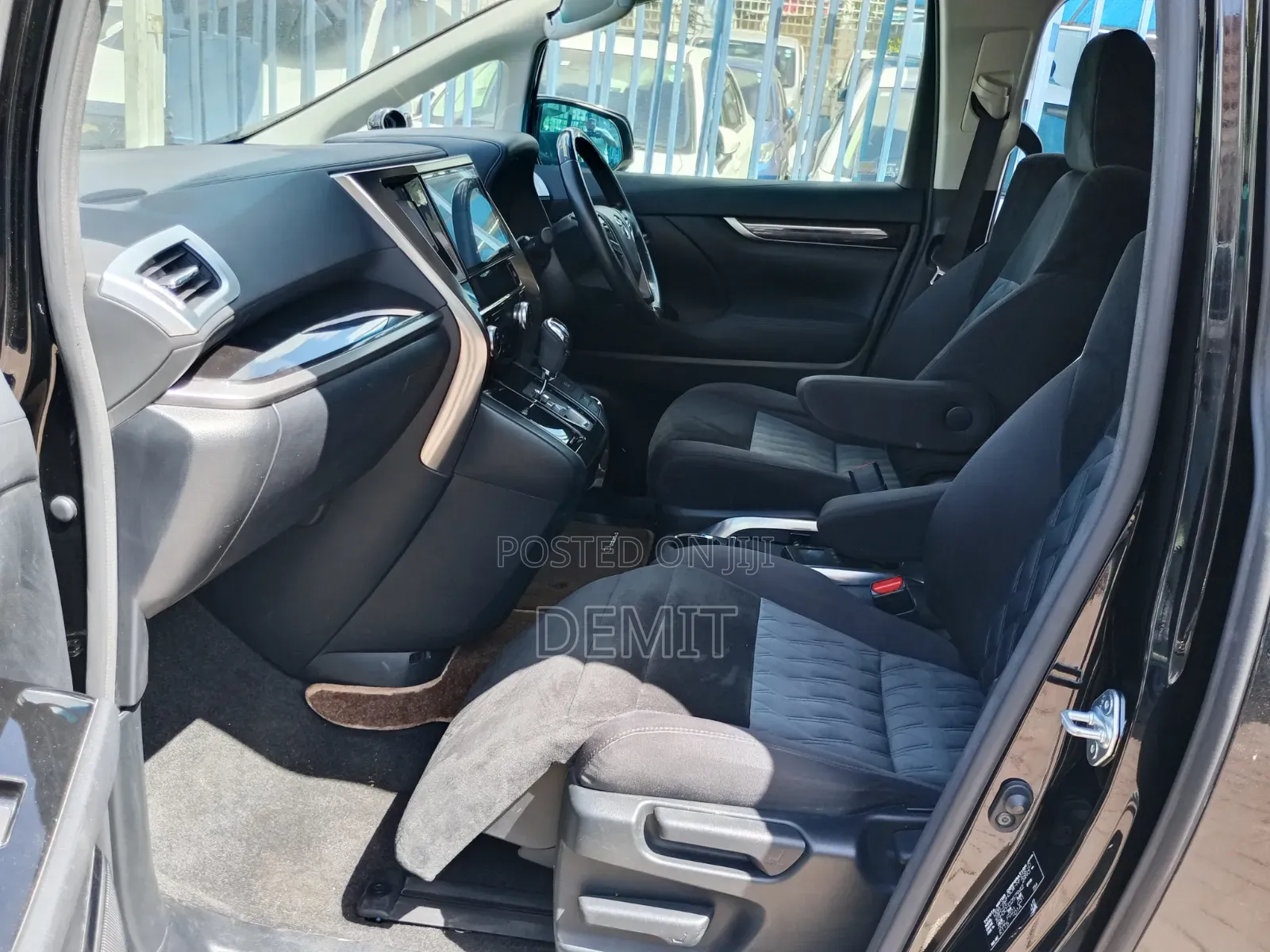 Toyota Alphard 2.5 Petrol FWD 2019 Black