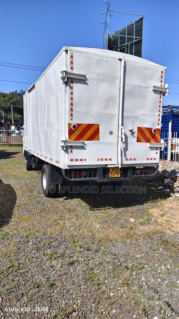 Mitsubishi Canter 4d33 - thumbnail 5