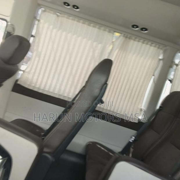 Toyota Coaster 2018 Brown - thumbnail 6