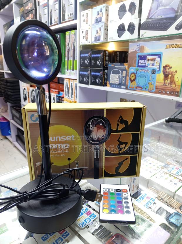 RGB Sunset Projection Lamp Remote Control Mood Light - thumbnail 2