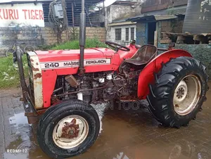Tractor 240 Massey Ferguson