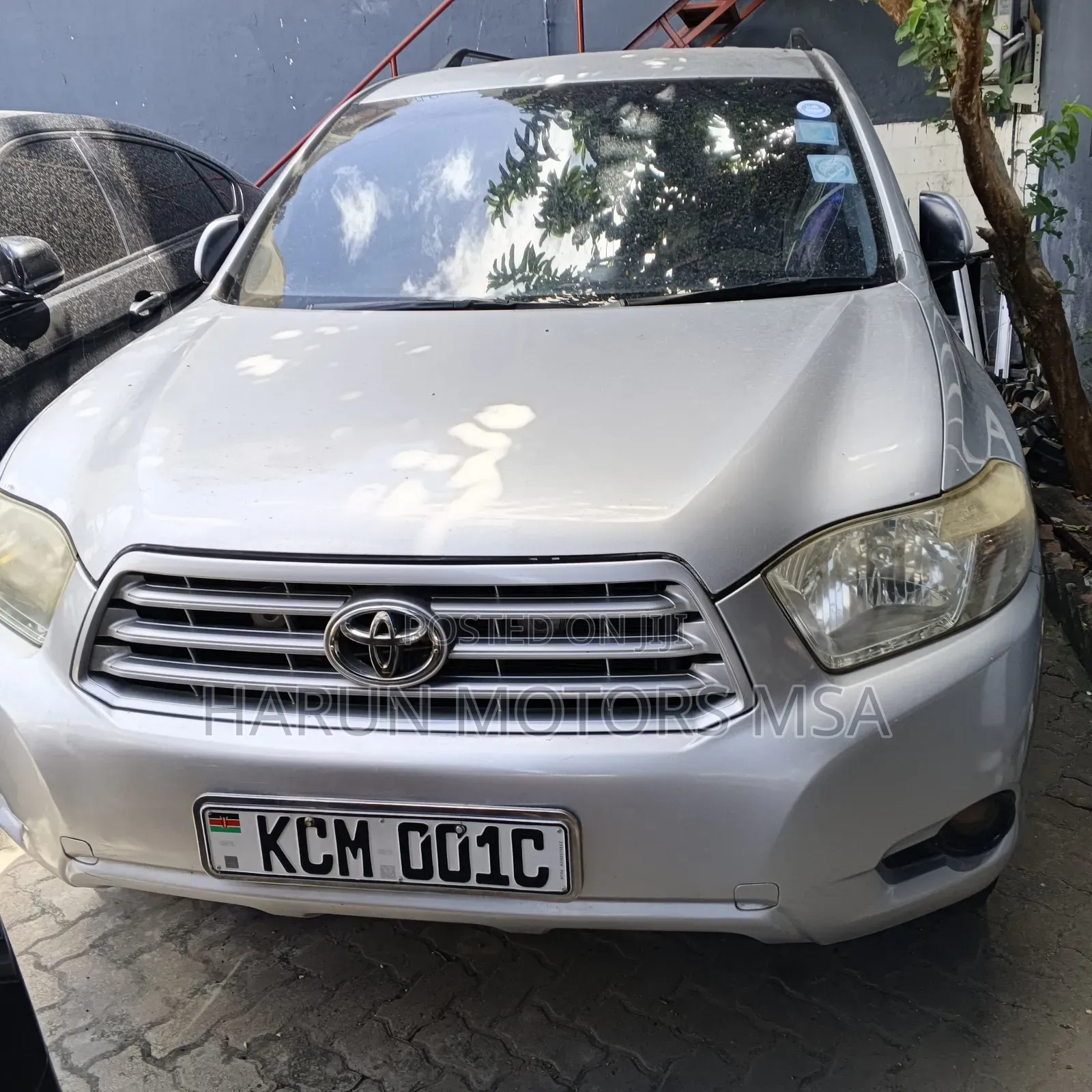 Toyota Kluger 2010 Silver