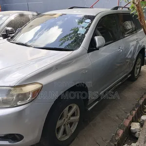 Toyota Kluger 2010 Silver