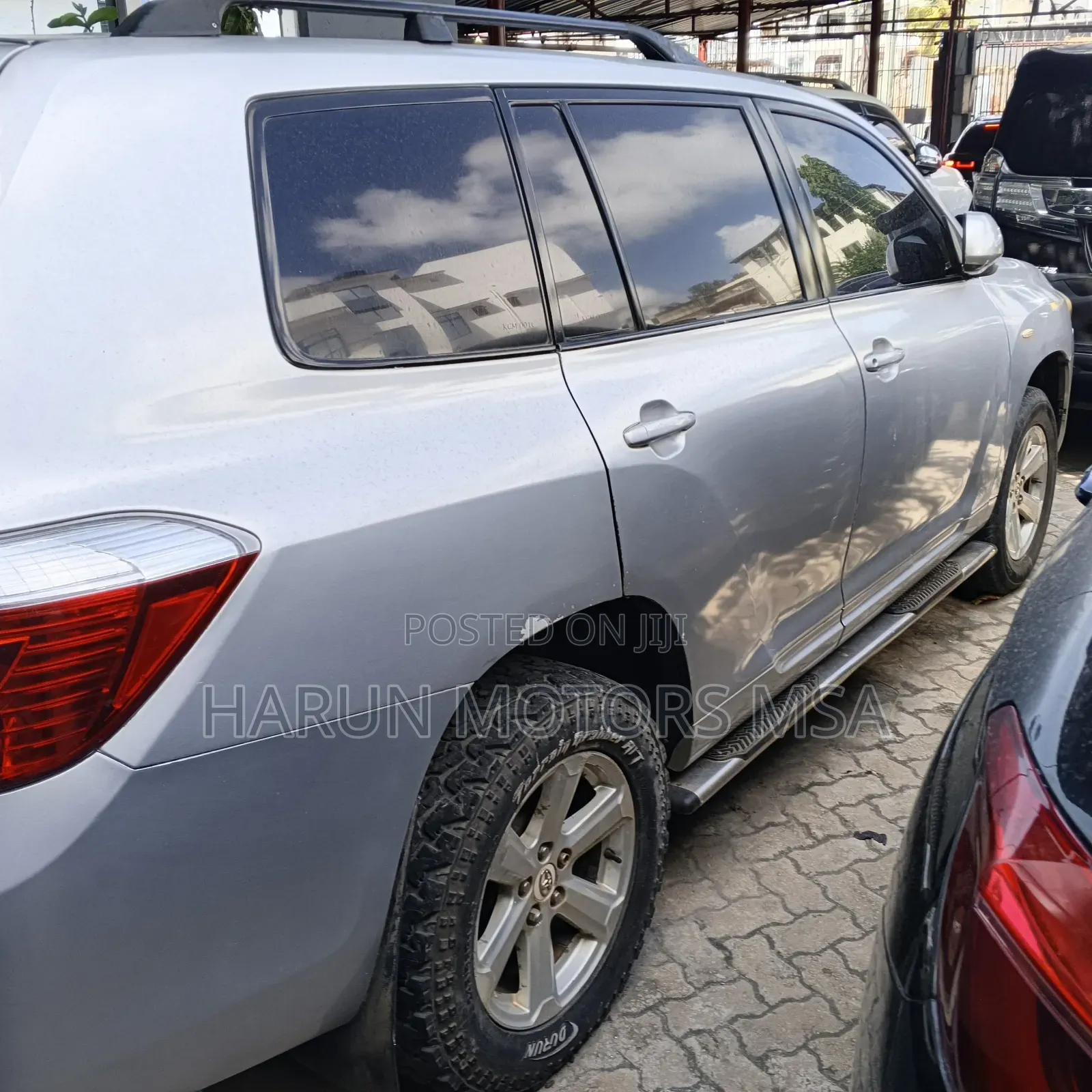 Toyota Kluger 2010 Silver
