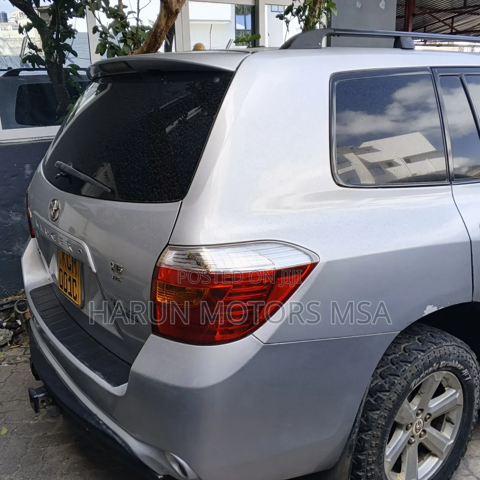 Toyota Kluger 2010 Silver