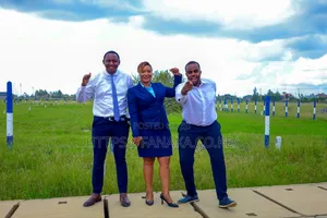 Commercial Plots Touching the Tarmac ^Pww